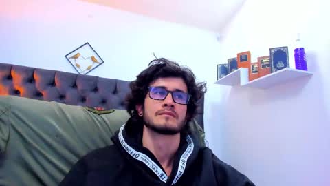 Loggan online show from December 20, 11:26 pm