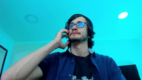Loggan online show from February 8, 10:29 pm