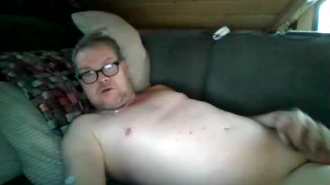 lomax01 online show from December 1, 7:00 am