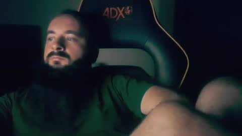 Snapshot of london_man1988 chatting on October 26, 6:43 pm london_man1988 online show from October 26, 6:43 pm