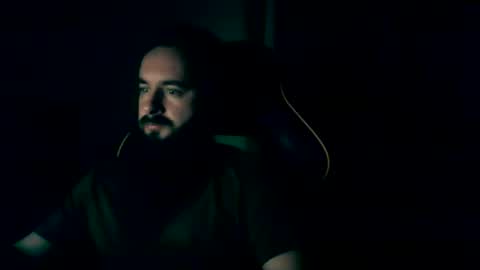 Snapshot of london_man1988 chatting on January 2, 5:18 pm london_man1988 online show from January 2, 5:18 pm