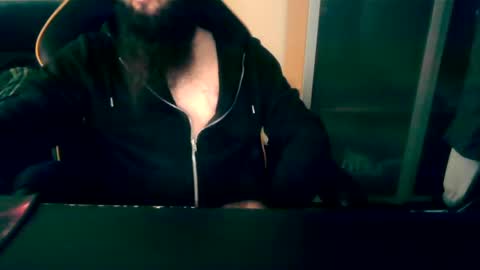 Snapshot of london_man1988 chatting on March 4, 7:30 am london_man1988 online show from March 4, 7:30 am