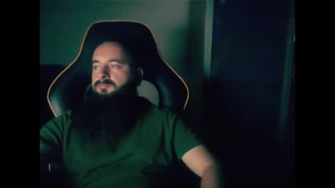 Snapshot of london_man1988 chatting on October 30, 7:15 pm london_man1988 online show from October 30, 7:15 pm