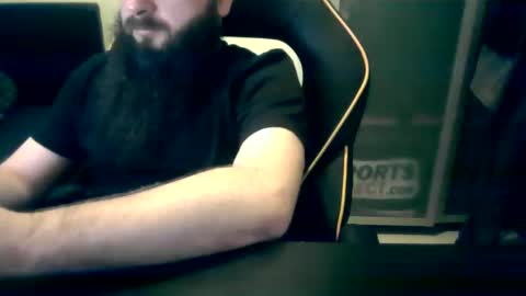 Snapshot of london_man1988 chatting on January 7, 6:56 pm london_man1988 online show from January 7, 6:56 pm
