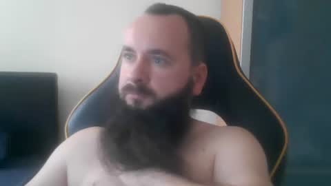 Snapshot of london_man1988 chatting on October 25, 11:34 am london_man1988 online show from October 25, 11:34 am