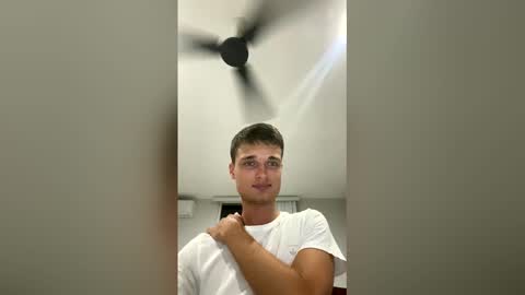 london_tomy online show from March 29, 1:06 am