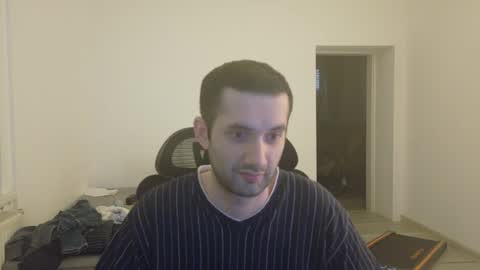 londonboy918070 online show from February 28, 11:25 am