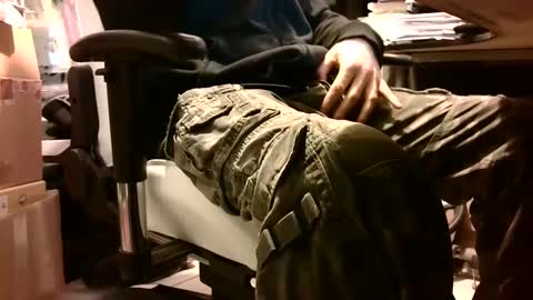 Snapshot of lonelypumabreizh chatting on February 25, 6:14 am Pumabreizh online show from February 25, 6:14 am