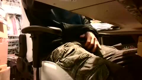 Snapshot of lonelypumabreizh chatting on January 12, 6:06 am Pumabreizh online show from January 12, 6:06 am