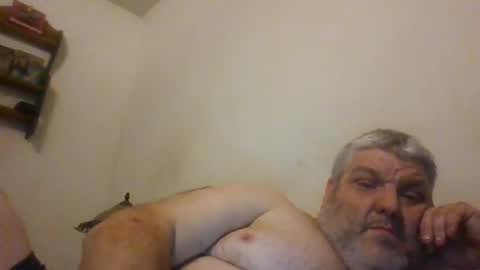Snapshot of lonelytech72 chatting on December 8, 6:39 pm lonelytech72 online show from December 8, 6:39 pm