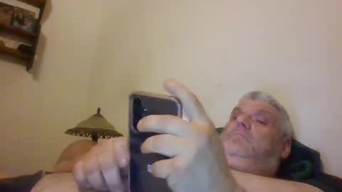 Snapshot of lonelytech72 chatting on January 20, 9:43 pm lonelytech72 online show from January 20, 9:43 pm