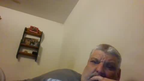 Snapshot of lonelytech72 chatting on March 8, 4:20 am lonelytech72 online show from March 8, 4:20 am