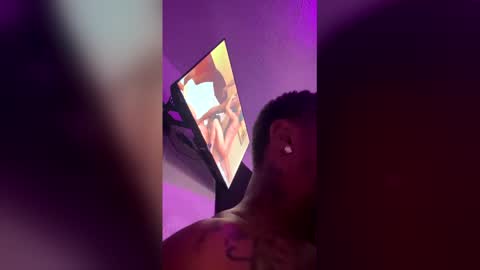 longcurvlance online show from January 14, 11:41 pm