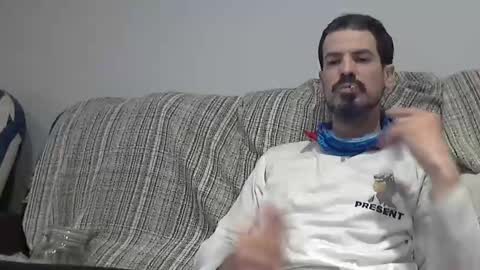 Alejandro Rulitos Twitter longnight55 Intagram 5longnight5 online show from February 13, 5:58 am