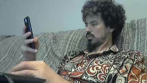 Alejandro Rulitos Twitter longnight55 Intagram 5longnight5 online show from October 26, 9:00 am