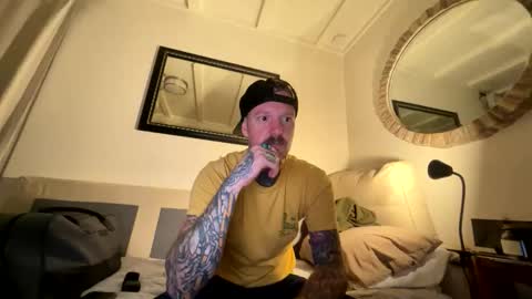 longwalksonthebeach69 online show from March 6, 8:11 am