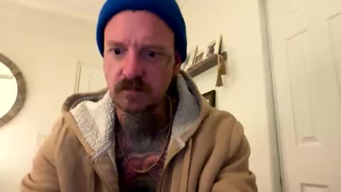 longwalksonthebeach69 online show from March 7, 8:23 am