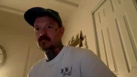 longwalksonthebeach69 online show from March 9, 10:53 am