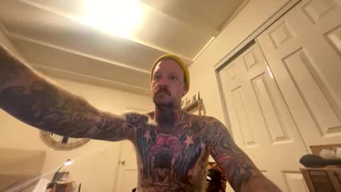 longwalksonthebeach69 online show from March 12, 7:05 am