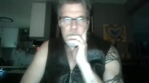 LOVE LEATHER online show from February 8, 12:32 pm