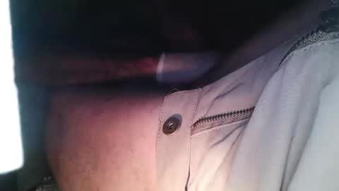 Snapshot of lookingforcougars500 chatting on October 5, 5:44 am lookingforcougars500 online show from October 5, 5:44 am