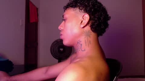 lord_dainn online show from May 9, 5:41 am
