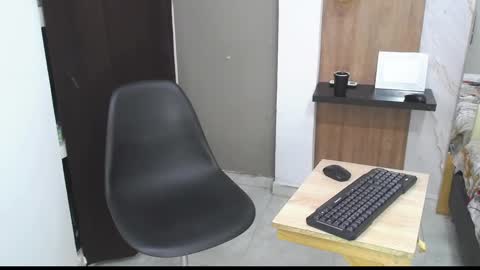 Snapshot of lord_jamess_ chatting on October 8, 10:03 pm jamess online show from October 8, 10:03 pm