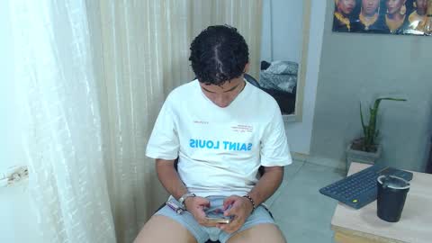Snapshot of lord_jamess_ chatting on September 20, 5:02 pm jamess online show from September 20, 5:02 pm
