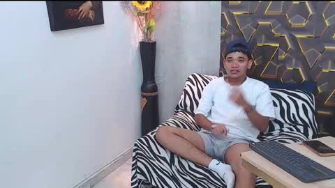 Snapshot of lord_jamess_ chatting on September 26, 4:05 pm jamess online show from September 26, 4:05 pm
