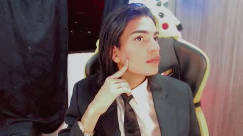 LION online show from February 12, 11:55 pm