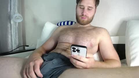 Snapshot of lorenzolux chatting on September 21, 6:08 pm Lorenz online show from September 21, 6:08 pm