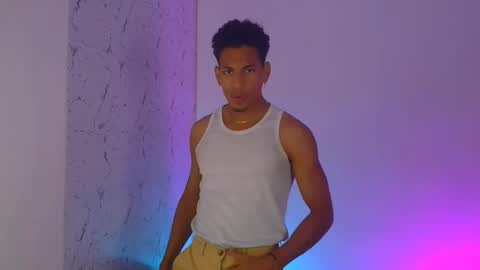 Lorian Vikel  online show from March 11, 2:07 am