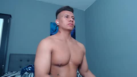 Snapshot of lothbrok_strong chatting on November 1, 1:09 am lothbrok online show from November 1, 1:09 am