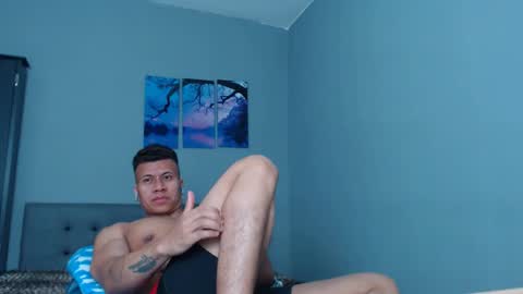 Snapshot of lothbrok_strong chatting on February 20, 12:08 am lothbrok online show from February 20, 12:08 am
