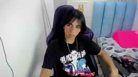 Snapshot of louis_baltazar chatting on September 12, 4:07 pm louis_baltazar online show from September 12, 4:07 pm