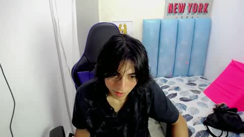 Snapshot of louis_baltazar chatting on September 14, 4:42 pm louis_baltazar online show from September 14, 4:42 pm