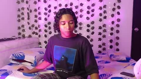 Snapshot of louis_hardstar chatting on February 13, 7:42 pm Louis Valdz online show from February 13, 7:42 pm
