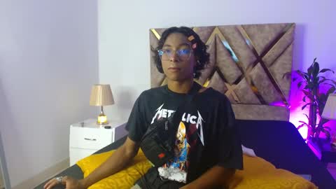 Snapshot of louis_hardstar chatting on December 8, 9:08 pm Louis Valdz online show from December 8, 9:08 pm