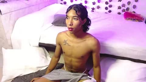 Snapshot of louis_hardstar chatting on February 26, 5:53 am Louis Valdz online show from February 26, 5:53 am