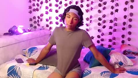 Snapshot of louis_hardstar chatting on February 24, 9:31 pm Louis Valdz online show from February 24, 9:31 pm