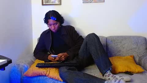 Snapshot of louis_hardstar chatting on January 20, 12:39 pm Louis Valdz online show from January 20, 12:39 pm