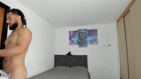 louis_marley_ online show from January 8, 1:38 pm