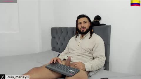 louis_marley_ online show from June 5, 6:52 am