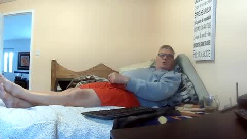 loumtl3 online show from June 14, 1:24 pm