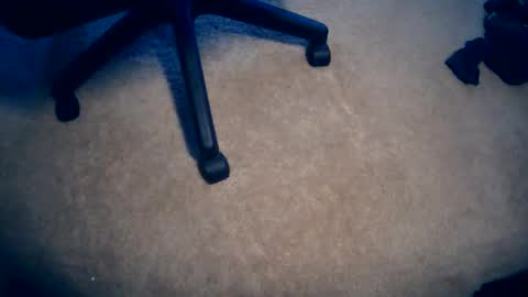 love69now online show from December 18, 8:16 pm