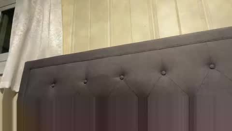 loved19 online show from March 25, 2:48 am