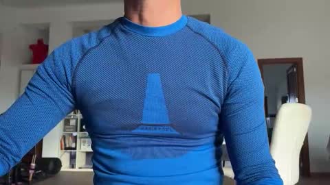 Loveisperfect online show from December 14, 8:10 am