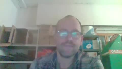 Snapshot of lovelick007 chatting on February 18, 10:05 am lovelick007 online show from February 18, 10:05 am