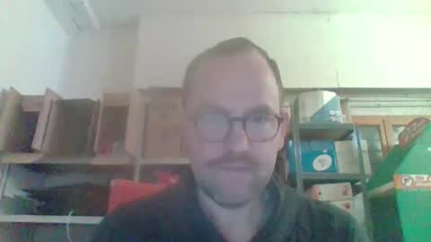 Snapshot of lovelick007 chatting on February 12, 9:42 am lovelick007 online show from February 12, 9:42 am