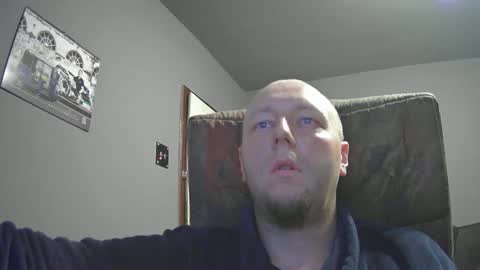 Snapshot of lover582553 chatting on January 11, 2:04 pm lover582553 online show from January 11, 2:04 pm